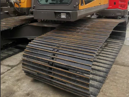Ultra-wide Tracks Floating Amphibious Excavator